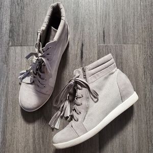Wedge sneakers
